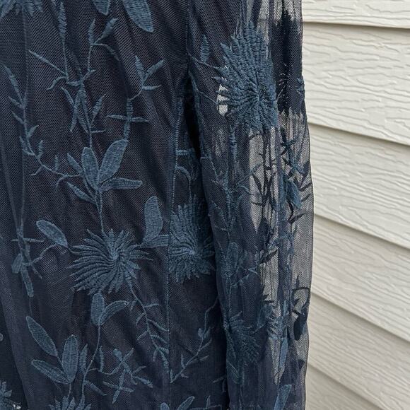 Ya Los Angles women’s size L, lace sheer long sleeve top - Picture 4 of 9